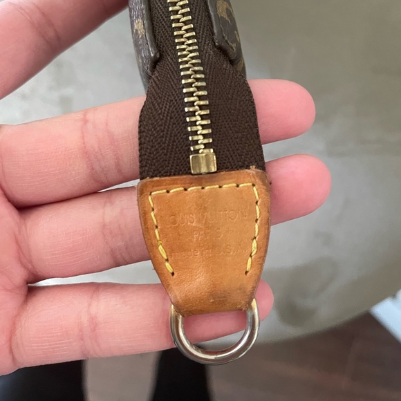 Louis Vuitton mini pochette SOLD - Picture 3 of 7